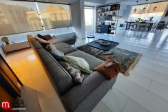 Well finished & furnished Modern penthouse